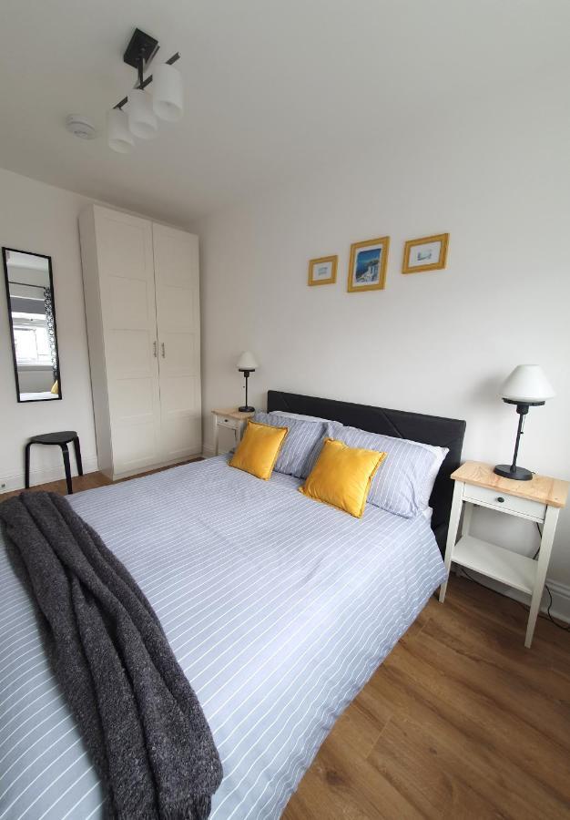 חלנדודנו One Bed Apartment With Sofa Bed מראה חיצוני תמונה